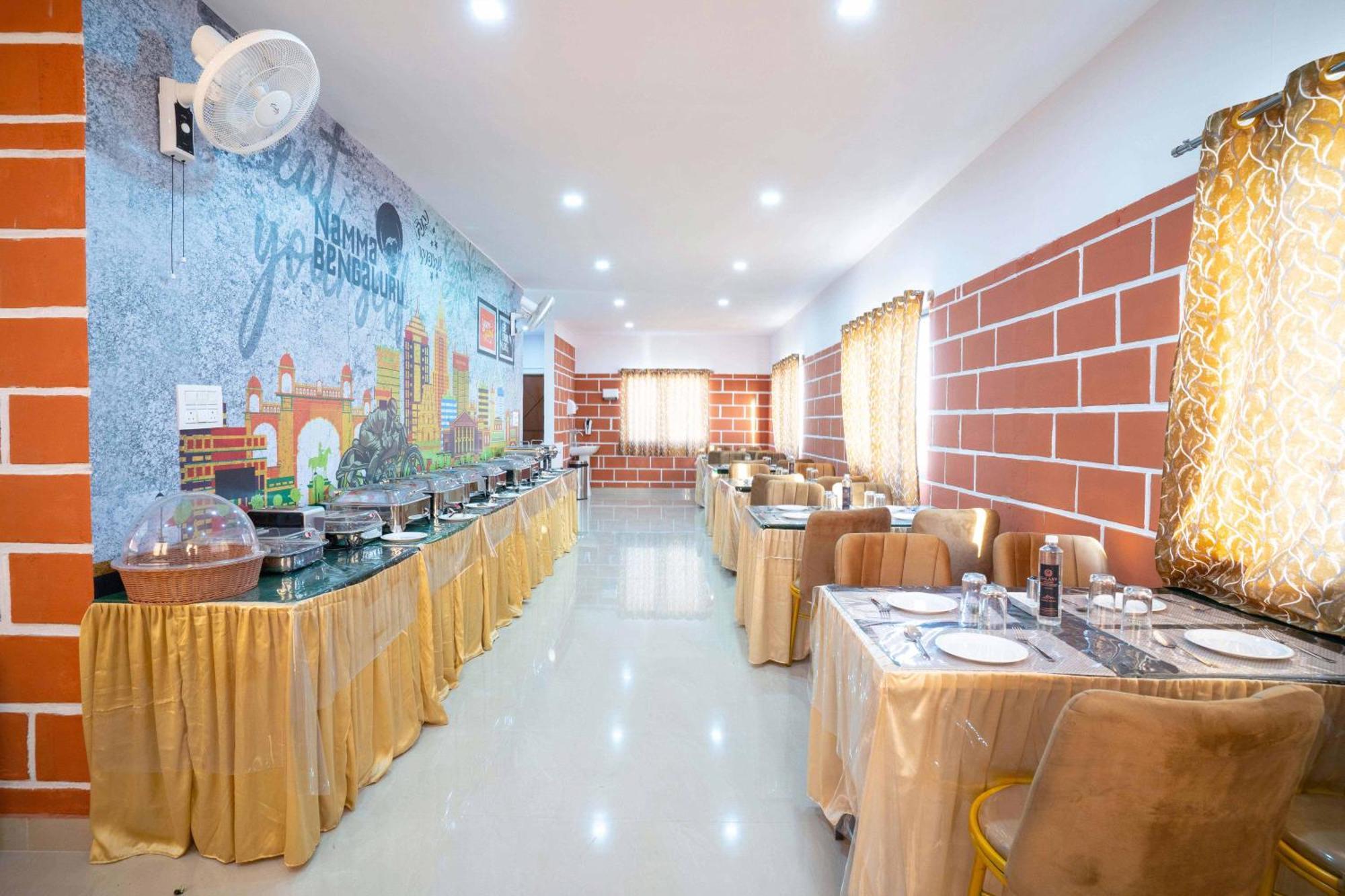 Treebo Galaxy Kings Suites, Hebbal Bangalore Eksteriør billede